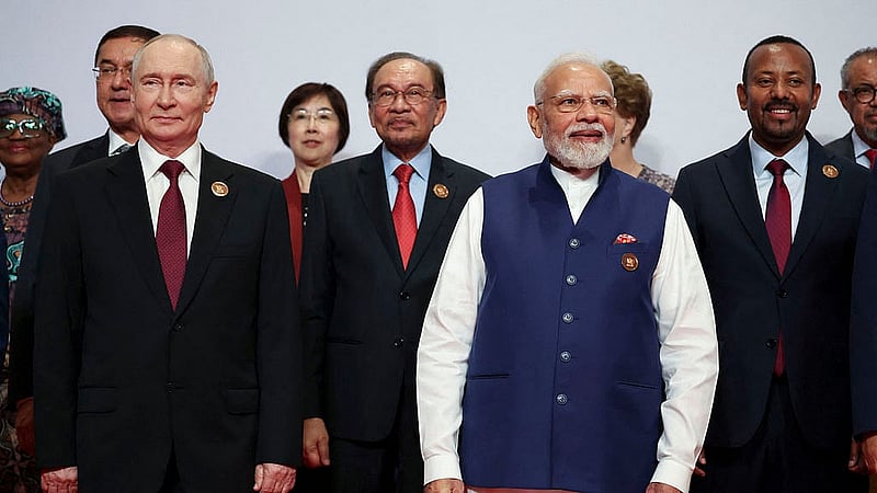 Russian President Vladimir Putin, Malaysian Prime Minister Anwar Ibrahim, Indian Prime Minister Narendra Modi and Ethiopian Prime Minister Abiy Ahmed pose for family photo on day two of the BRICS Summit in New Delhi, India, September 13, 2026. Photo: Reuters