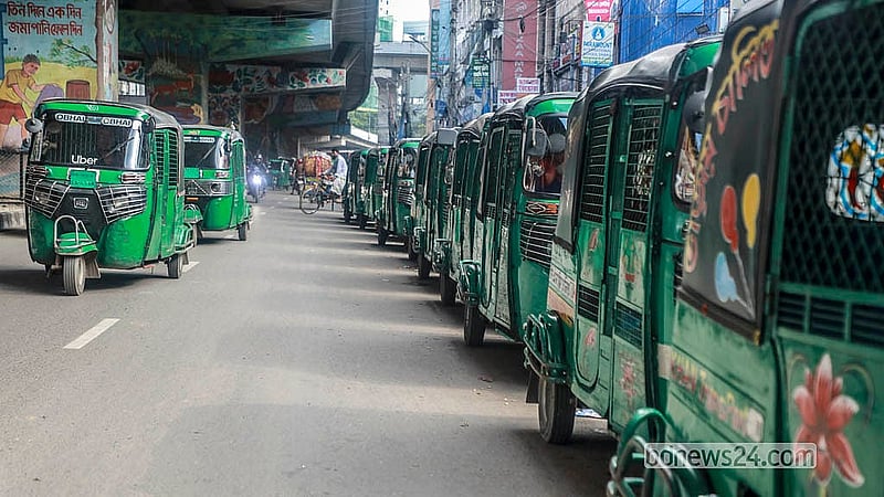 A long queue of vehicles waits outside a CNG filling station in Moghbazar, Dhaka, on Sunday, Sept 13, 2026 as drivers queue for gas.  Photo: Abdullah Al Momin