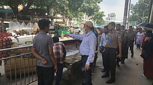 Eviction drive at Karwan Bazar, Farmgate metro stations