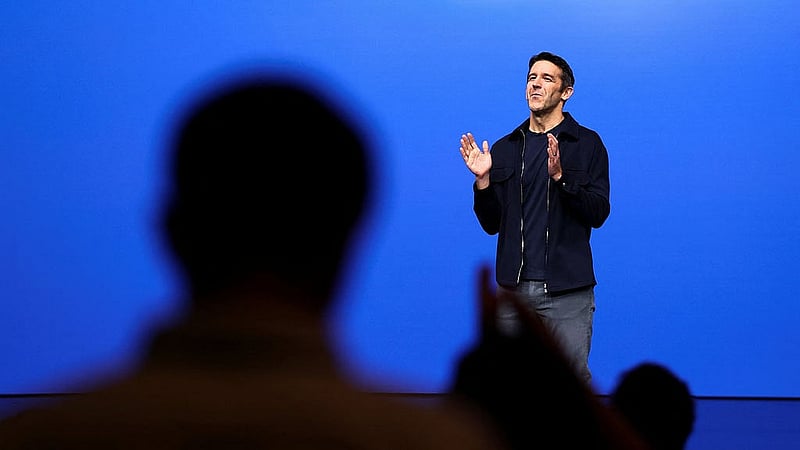 Apple unveils iPhone 18 Pro as foldable looms