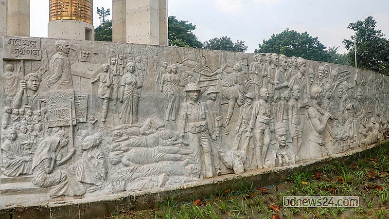 An image representing the July Movement can be seen on one side of the wall of the July Memorial built in Dhaka's Osmani Udyan. Photo: Abdullah Al Momin