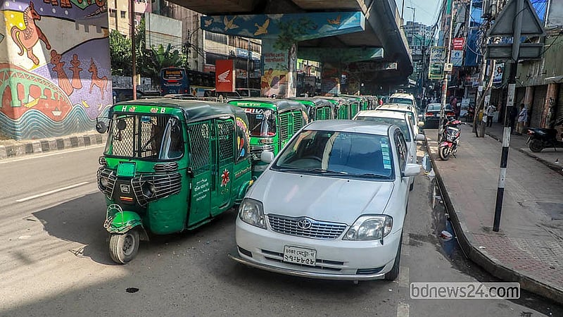 A long queue of vehicles waits outside a CNG filling station in Moghbazar, Dhaka, on Sunday, Sept 13, 2026 as drivers queue for gas.  Photo: Abdullah Al Momin