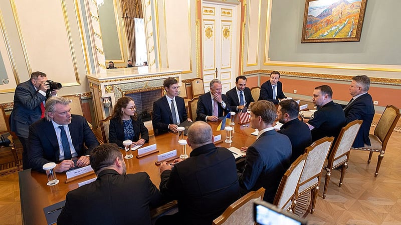 Ukraine's President Volodymyr Zelenskiy meets with Jared Kushner, US President Donald Trump's son-in-law, and US Special Envoy Steve Witkoff, amid Russia's attack on Ukraine, in Kyiv, Ukraine Sept 6, 2026. Photo: Reuters