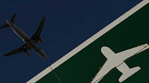 Qatar Airways flight faces security at Gatwick after onboard incident