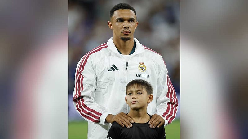 Alexander-Arnold returns to England squad