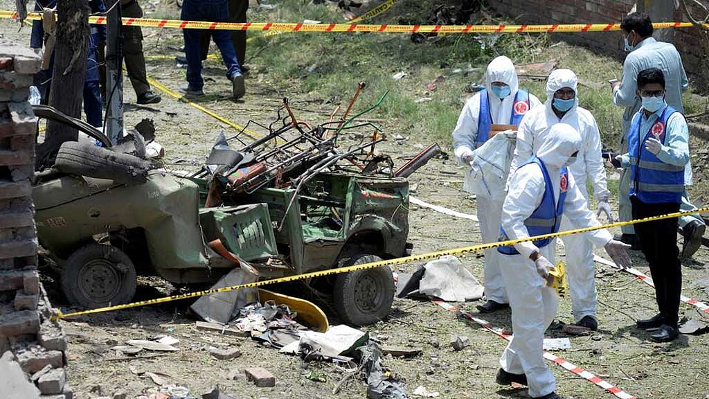 At least 16 killed in suicide attack in northwest Pakistan