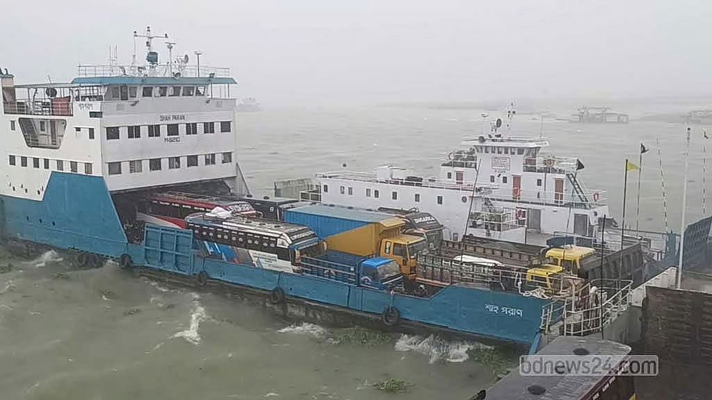 Padma ferry breakdowns leave passengers panicked, raise safety questions