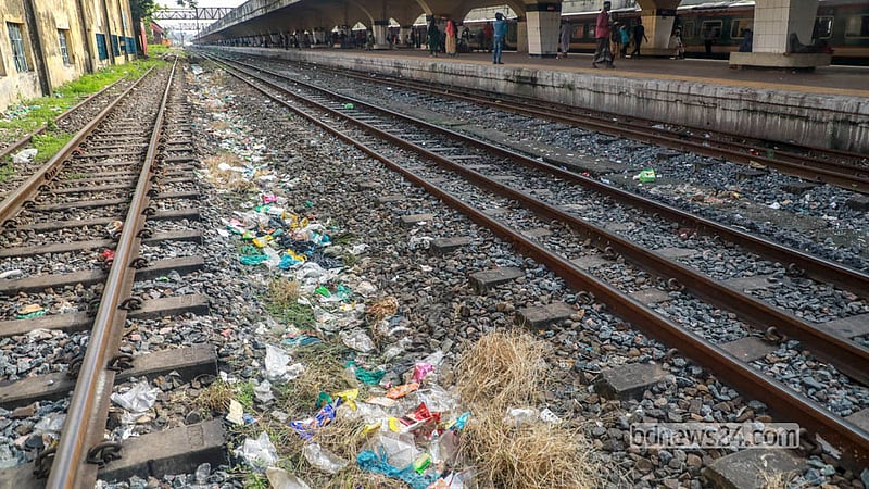 Plastic waste lies dumped on the railway tracks between platforms at Dhaka’s Kamalapur Railway Station. Photo: Abdullah Al Momin