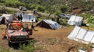 Houthis push deeper into Yemen highlands as US strikes reportedly called off