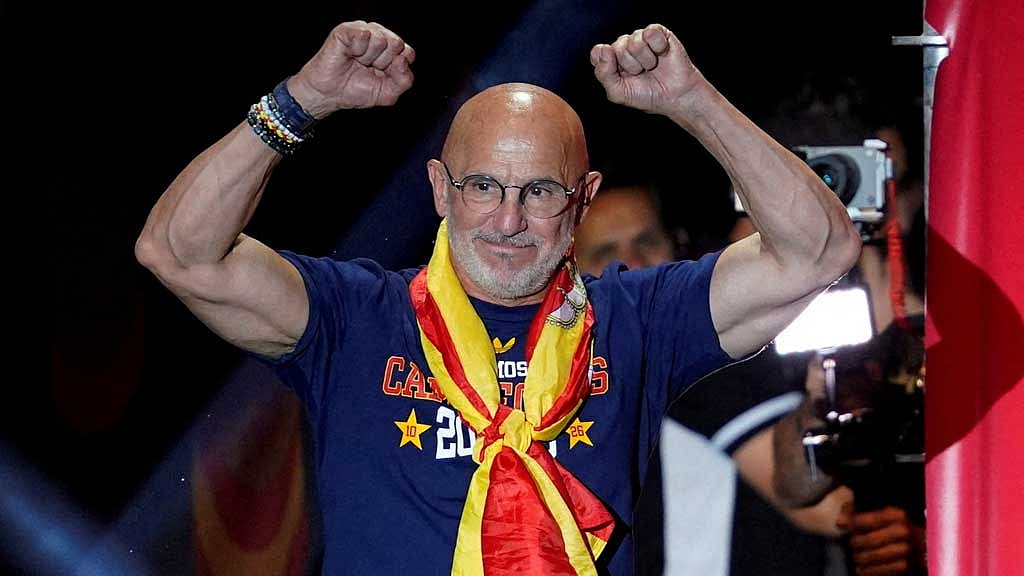 Spain extend De la Fuente's contract until 2032