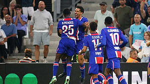 Troubled Marseille lose fifth straight as PSG win