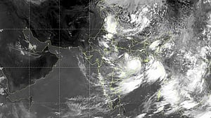 Deep depression forms in Bay, ports on alert