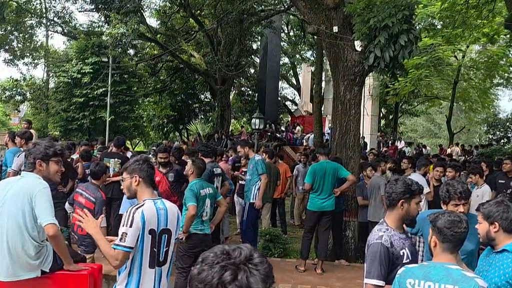 Protests paralyse CUET over VC replacement