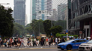 Singapore population hits record 6.21mn