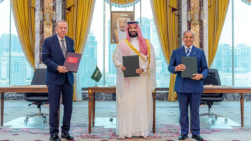 Allies unite behind S Arabia as Houthis step up attacks