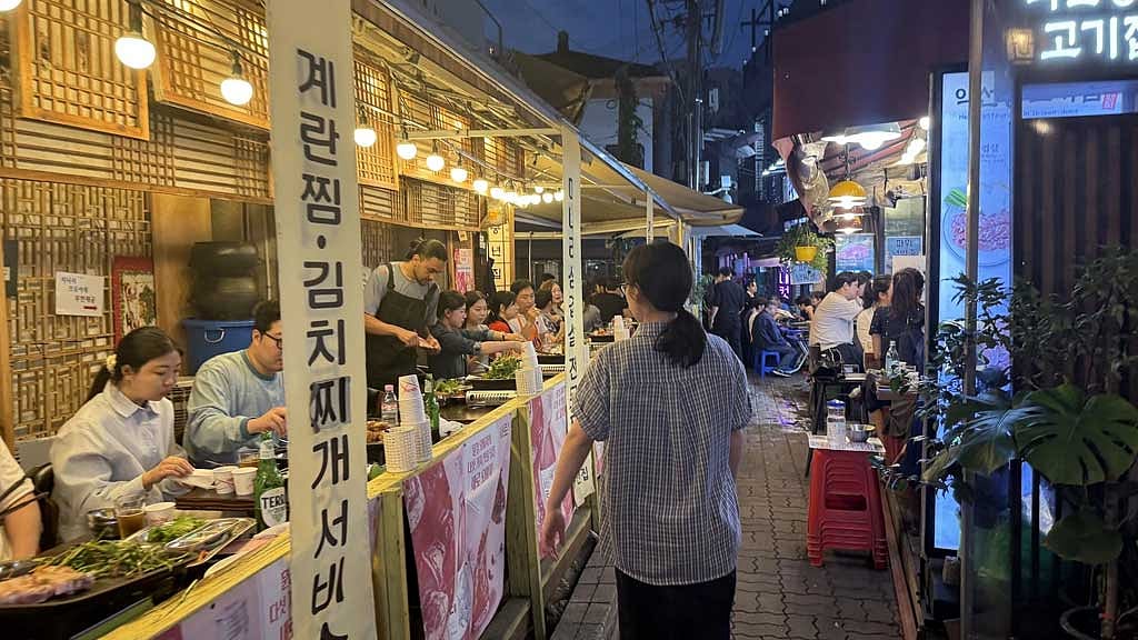 Seoul’s Jongno 3-ga earns the title of ‘world’s coolest neighbourhood’