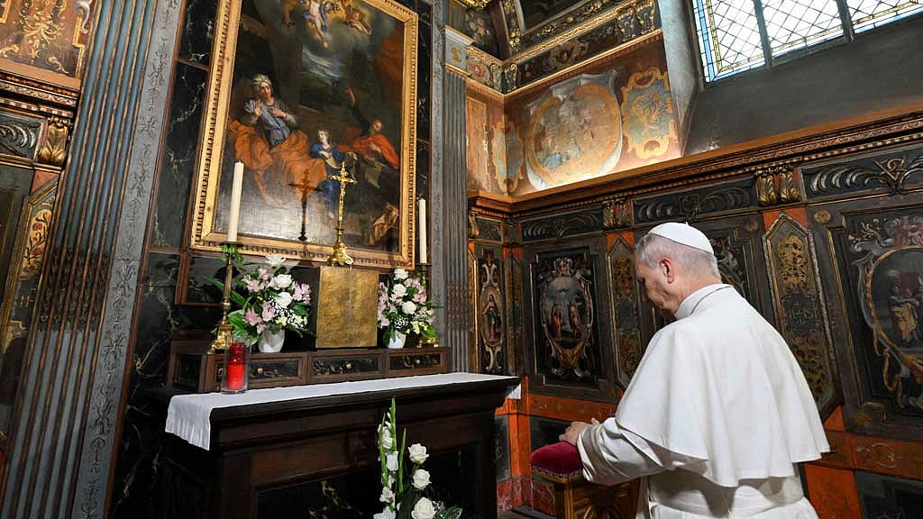 Pope Leo's France tour ushers huge crowds ahead of Paris Mass