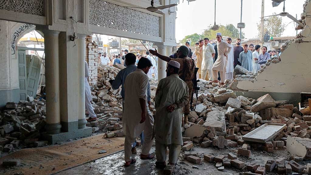 Blast in Pakistan's Dera Ismail Khan kills 11, injures 30