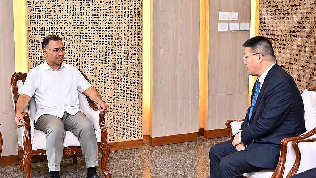 Outgoing Chinese envoy meets PM Tarique
