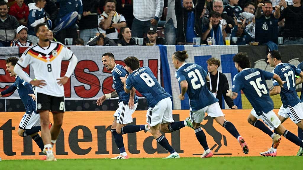 Greece hand Klopp first defeat as Portugal edge Norway