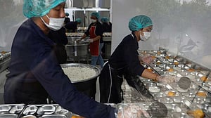 Indonesia to open 480 free-meal kitchens in October