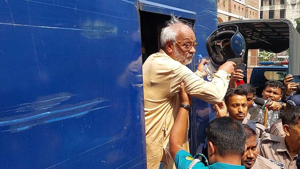 Jamaat hits back at prosecutor over 'offensive remarks' on Akhtaruzzaman