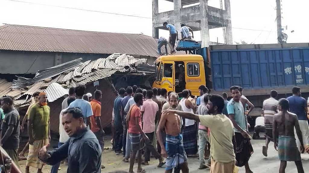 Road crashes killed 14 people a day in September: Road Safety Foundation
