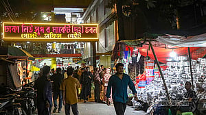 Shops stay open until 10pm for Durga Puja