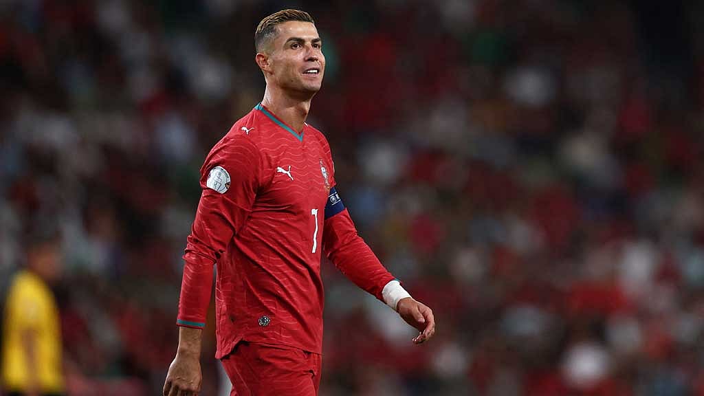 Portugal coach, federation open door for Ronaldo return