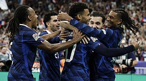 France hit four late to thrash Belgium