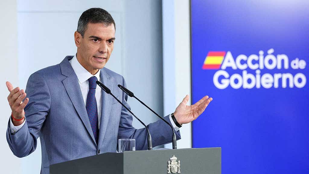 Spain approves housing decrees after parliament rejection triggered snap election