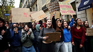 France curbs stun grenade use at student protests