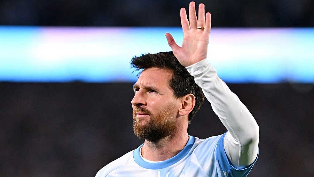 Teammates and fans bid emotional farewell to Messi ahead of Argentina finale
