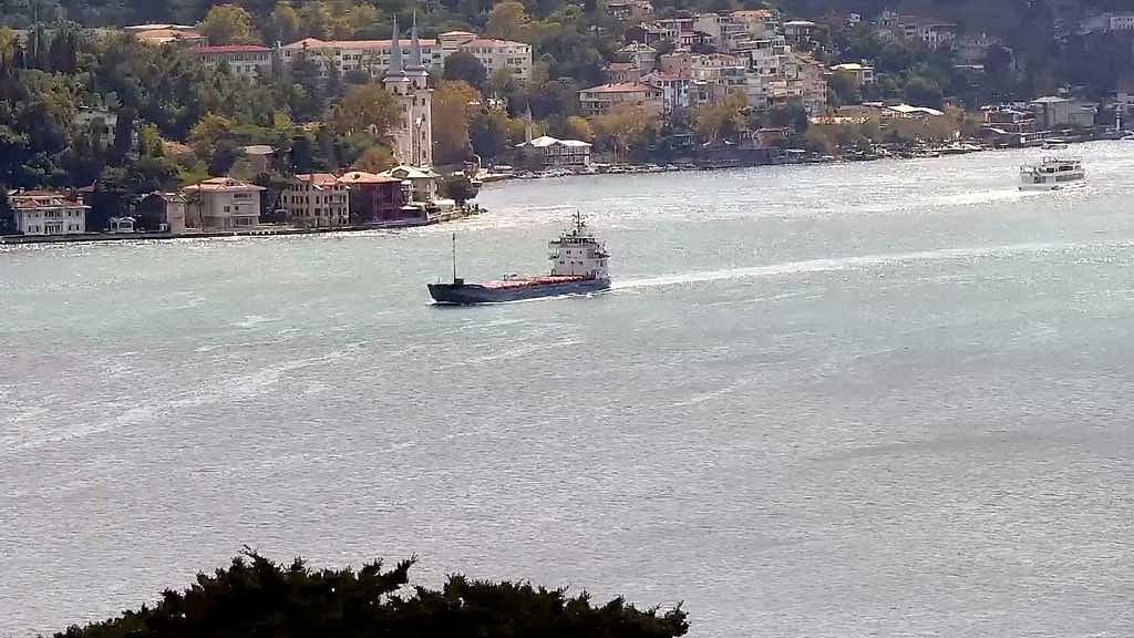 Bulgaria halts rescue operation for crew of sunken ship