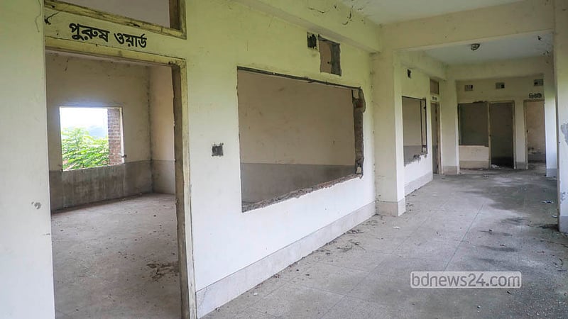 The male and female wards on the first floor of Kunda 20-Bed Hospital have no beds. The windows, doors and grilles have been stolen.  Photo: Abdullah Al Momin