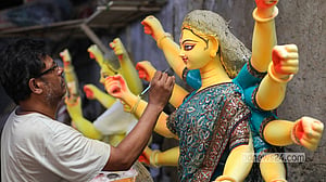 Artists bring Durga to life