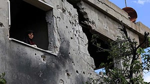 Lebanon's 'model town' surrounded by Israelis