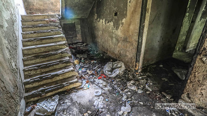 Garbage piles up at the staff accommodation buildings of Kunda 20-Bed Hospital, where drug users now gather.  Photo: Abdullah Al Momin
