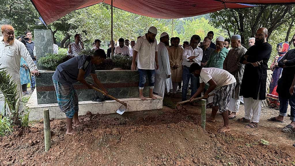 Toufique Imrose Khalidi laid to rest in Dhaka after emotional farewell
