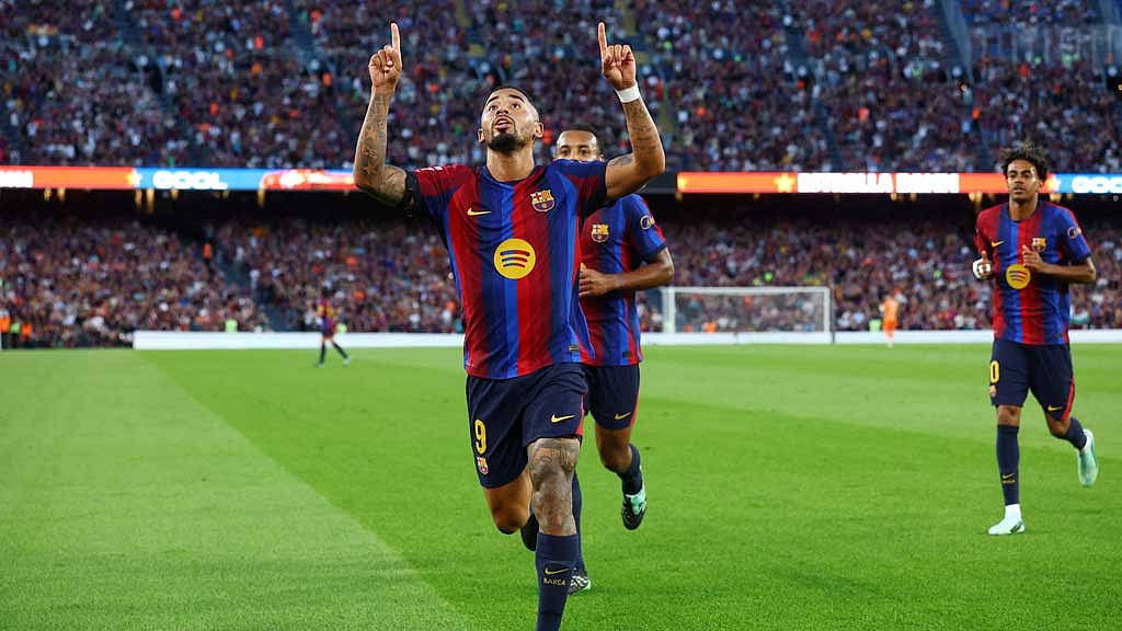 Barcelona cruise past Getafe to maintain perfect start
