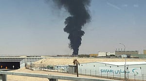 Riyadh airport blast wounds several, disrupts flights