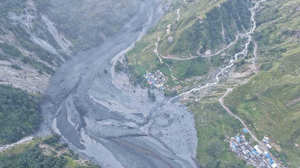 Nepal urges evacuations after landslide-triggered flood leaves five missing