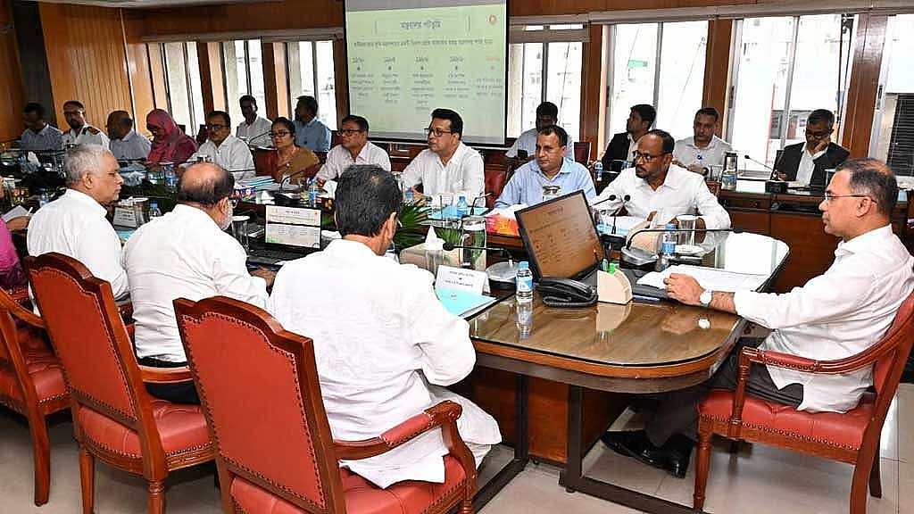 Every penny of public money must serve national interests, PM tells officials