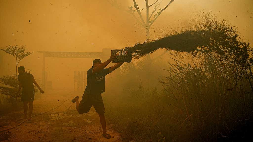 Wildfires spread into residential areas in Indonesia's Bangka Belitung, destroying over 300 houses