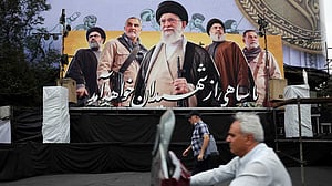 Iran to reply to US on Hormuz after review