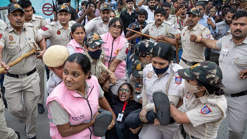 Delhi police detain journalists covering protests despite press IDs