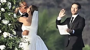 Tobey Maguire officiates ex-wife Jennifer’s wedding