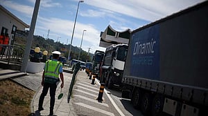 60 countries oppose tolls on international straits