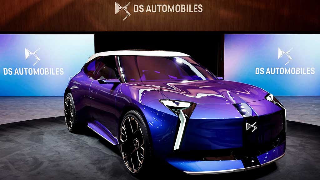 Model blitz at Paris motor show as Europe-China rivalry heats up