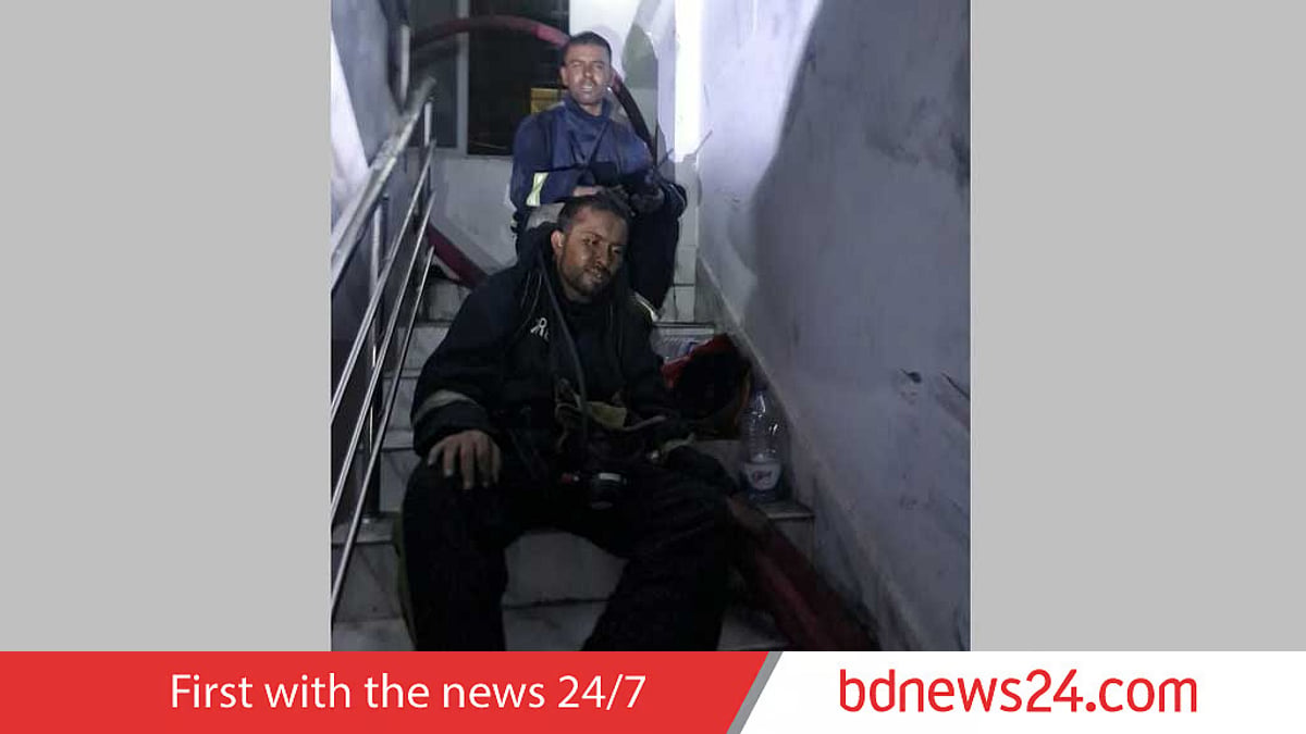 Observation Analysis Icon Chawkbazar fire leaves 4 firefighters ill from smoke, under observation ...